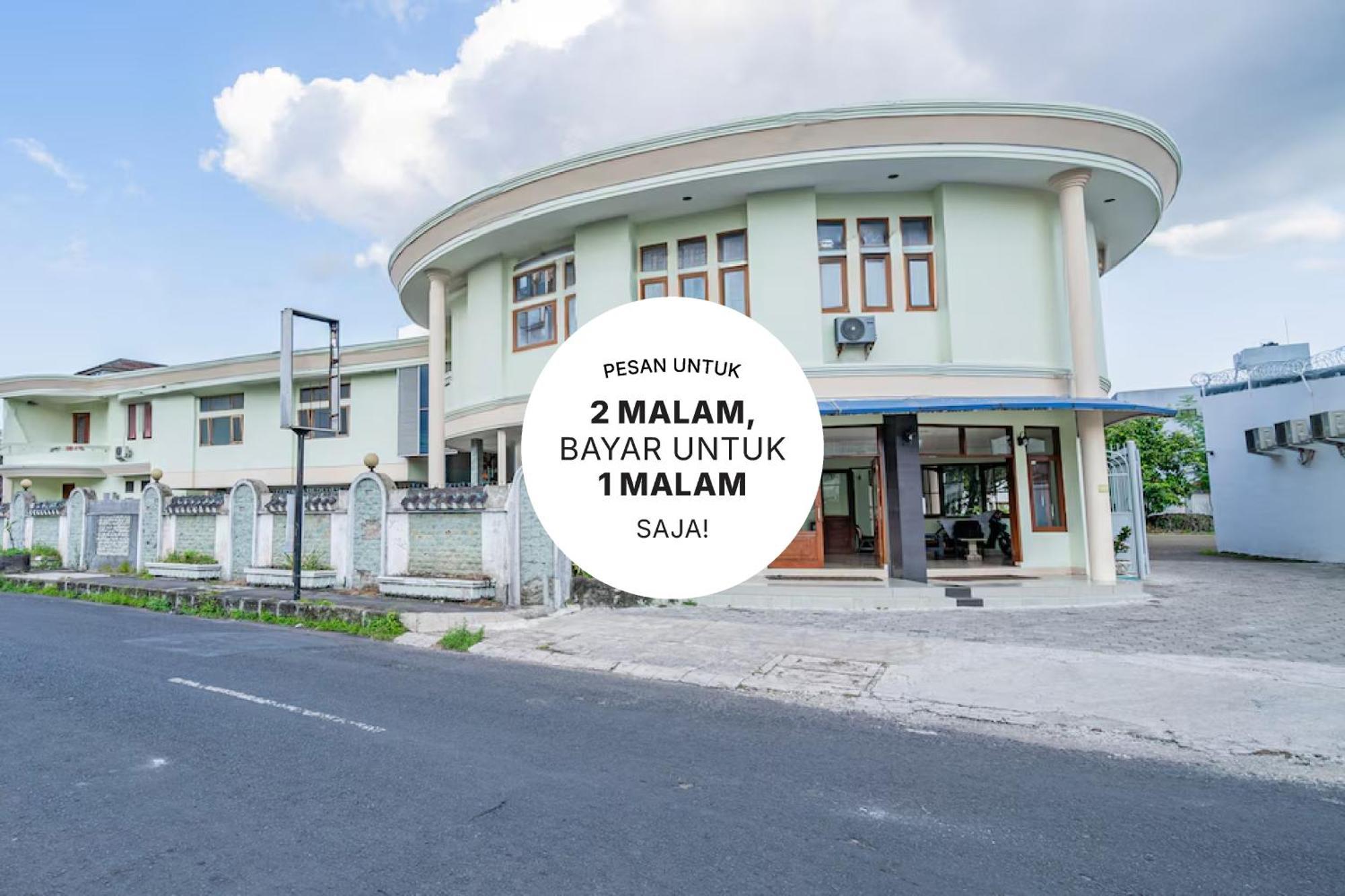 Collection O Tasikmalaya Near Stadium Wiradadaha Formerly Hotel Abadi Exterior foto